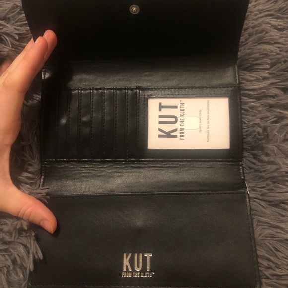 Brand new Kut from the Kloth Slim Stripped Wallet - Picture 3 of 4